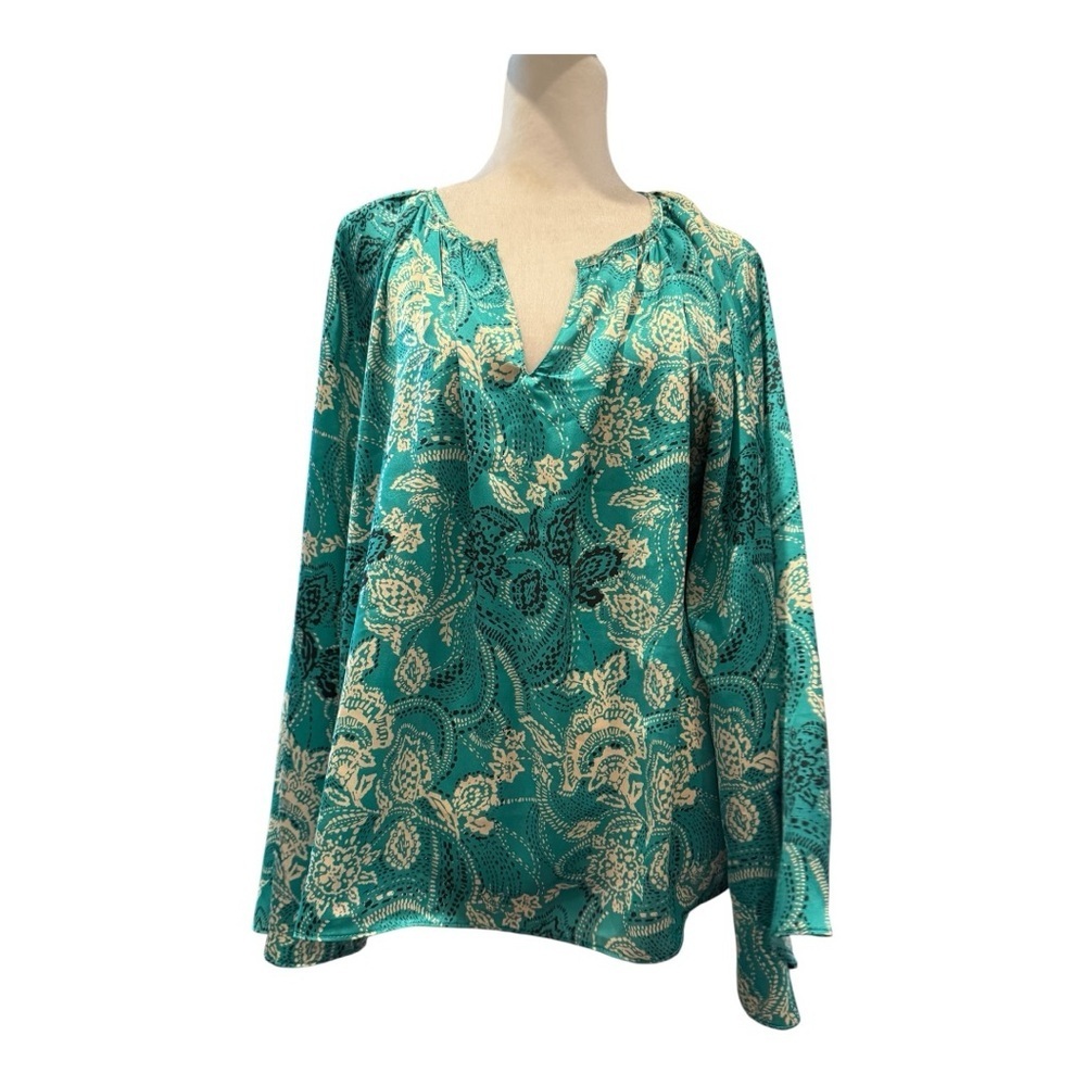Vince Camuto Teal Paisley Blouse Medium - Relaxed Fit Split Neck Top
